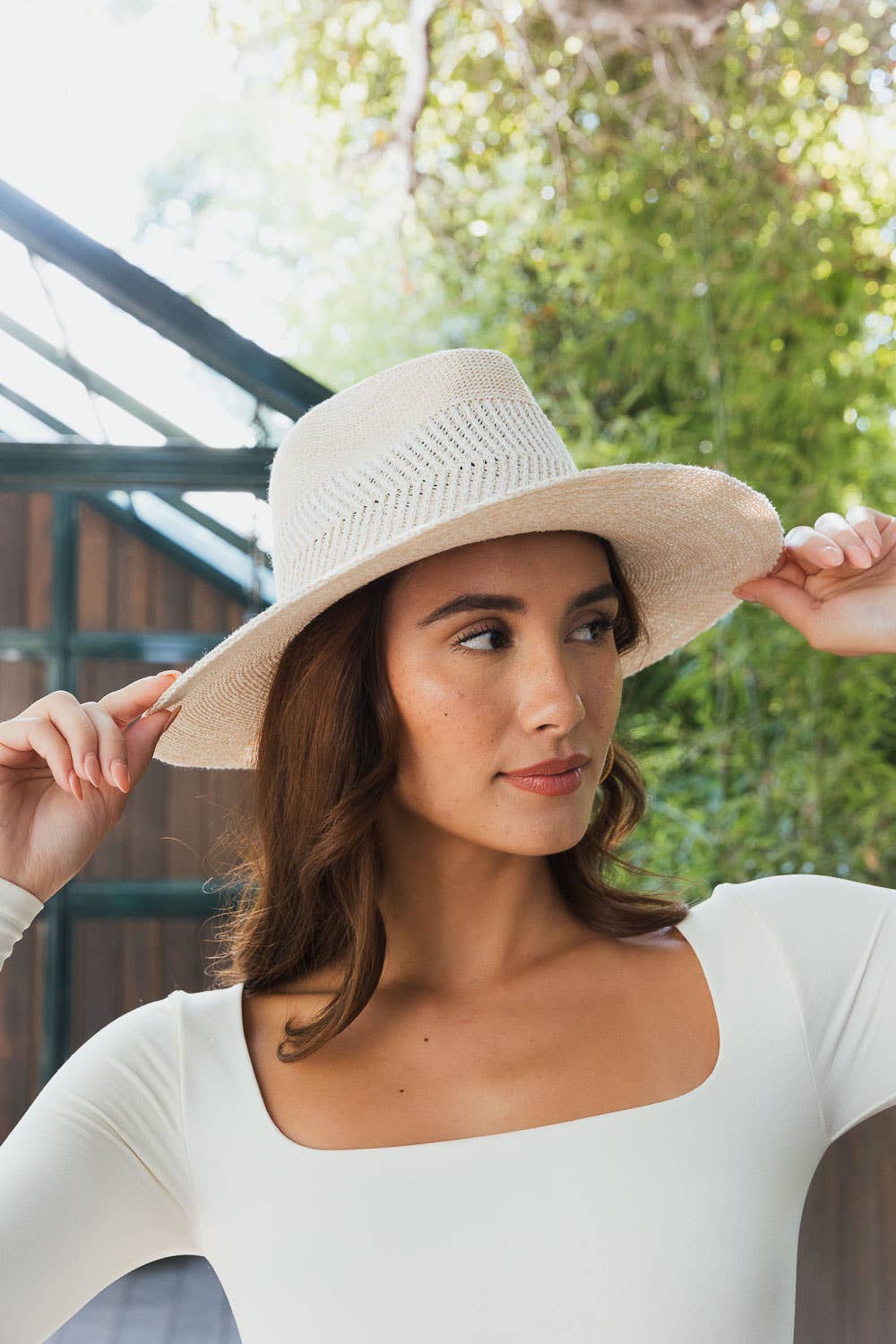 Pinched Front Wide Brim Western Style Hat: Natural