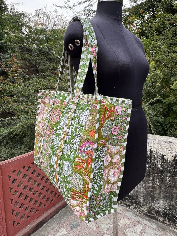 Machine Quilted Cotton Shopping Bags Patchwork Floral Print