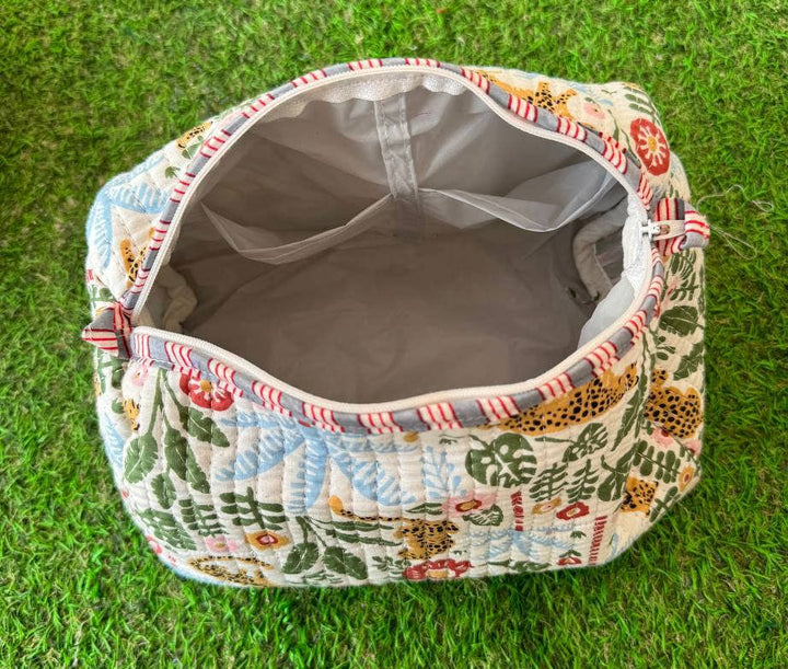 Tiger Printed Cotton Quilted Bag Zipper Cosmetic Women Bags